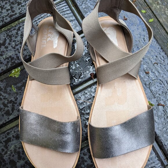 Sorel Metalic Sandals - Picture 1 of 4